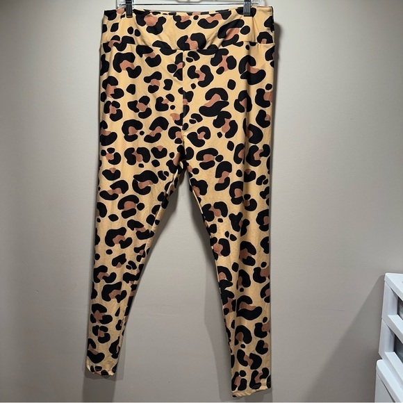 NEW TC2 LulaRoe Buttery Soft Leggings Tall& CurvyStretchy XXL-XXXL 18, 20, 22 - Picture 9 of 16